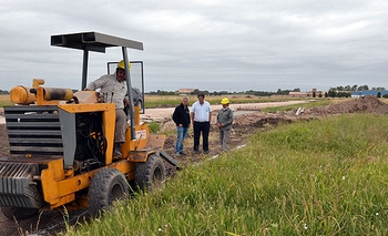 Imagen de la nota: Comenzaron las obras de construcción de la red de gas para el futuro Parque Empresarial