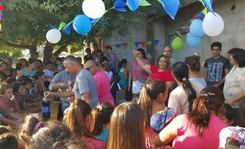 Imagen de la nota: Concejales y militantes del eseverrismo entregaron juguetes