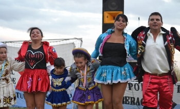 Imagen de la nota: Fiesta de Reyes, merienda y juguetes desde la Juventud Guevarista