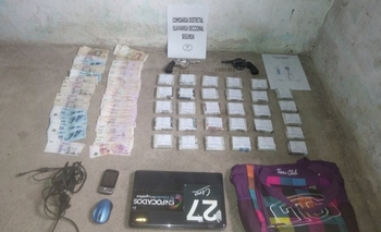 Imagen de la nota: Secuestran 3 kg de cocaina, dos armas y dinero en Olavarría: hay detenidos