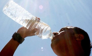 Cómo evitar un golpe de calor frente a las altas temperaturas Imagen de la nota: Cómo evitar un golpe de calor frente a las altas temperaturas