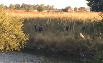Imagen de la nota: Desesperada búsqueda de una joven en el arroyo