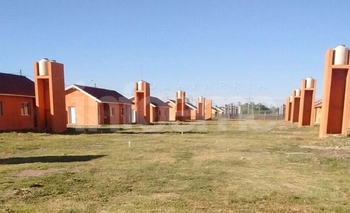 Imagen de la nota: Entregan viviendas de barrios Pickelado y Educadores