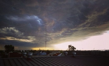 Imagen de la nota: Electrodomésticos quemados por la caída de un rayo