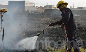 Imagen de la nota: Incendio de una vivienda y de terreno baldío
