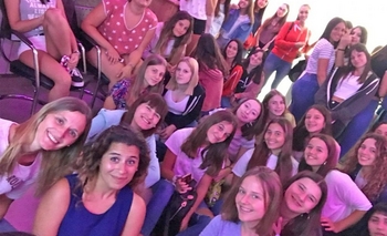 Imagen de la nota: Políticas de Género: charla a jóvenes que viajarán a Disney