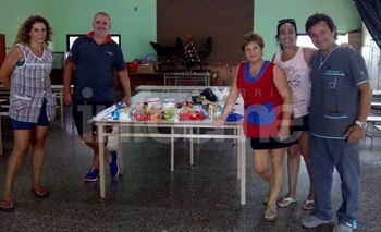 Imagen de la nota: Después de la zumba solidaria, Estudiantes entregó lo recolectado