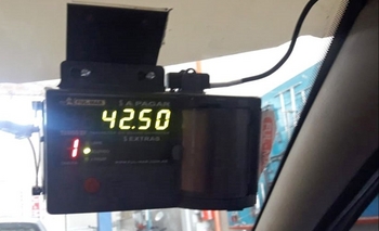 Taxis de Olavarría utilizan nuevos relojes taxímetros Imagen de la nota: Taxis de Olavarría utilizan nuevos relojes taxímetros