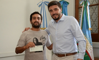 Imagen de la nota: El Intendente Galli entregó nuevos microcréditos