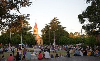 Imagen de la nota: Colonia Hinojo festeja sus 142 años
