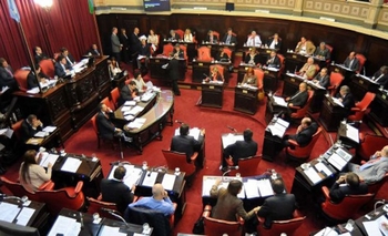 Legislatura aprobó la Ley Fiscal: críticas de Kicillof Imagen de la nota: Legislatura aprobó la Ley Fiscal: críticas de Kicillof