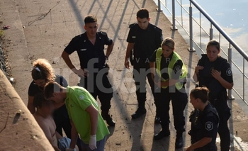 Imagen de la nota: Susto en el arroyo: joven debió ser rescatado del agua