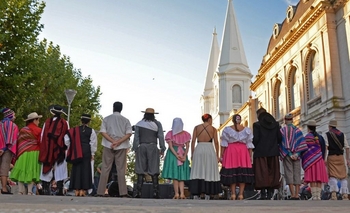 Folklore, otra opción de los talleres de verano Imagen de la nota: Folklore, otra opción de los talleres de verano