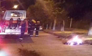 Nueva protesta por un joven detenido en la Unidad 38 Imagen de la nota: Nueva protesta por un joven detenido en la Unidad 38