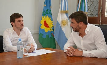 El Intendente Galli junto al ministro Costa Imagen de la nota: El Intendente Galli junto al ministro Costa