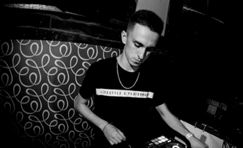 Imagen de la nota: El DJ que creó Raka Taka y es furor en Tik Tok 