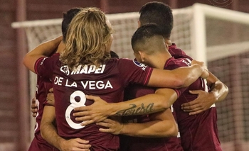 Janson vs De la Vega: otra vez ganó el “grana” y va a la Final Imagen de la nota: Janson vs De la Vega: otra vez ganó el “grana” y va a la Final