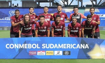 Pedro De la Vega y Lanús cayeron en la Final de la Sudamericana Imagen de la nota: Pedro De la Vega y Lanús cayeron en la Final de la Sudamericana
