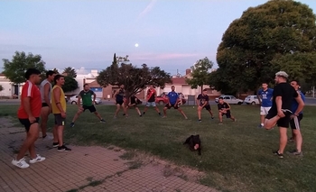 Imagen de la nota: Los olavarrienses que juegan en San Jorge comenzaron a entrenar