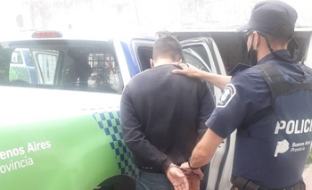 Robo frustrado: atraparon a un delincuente en plena fuga Imagen de la nota: Robo frustrado: atraparon a un delincuente en plena fuga