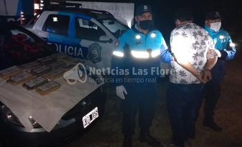Ruta 3: olavarriense con 14 ladrillos de Marihuana Imagen de la nota: Ruta 3: olavarriense con 14 ladrillos de Marihuana