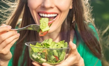 Ser vegetariano o vegano: implicancias y cuidados Imagen de la nota: Ser vegetariano o vegano: implicancias y cuidados