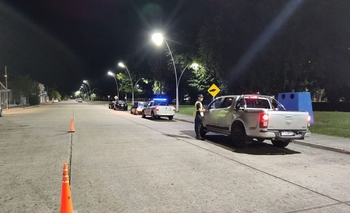 Imagen de la nota: Conducía con una licencia trucha y lo multaron