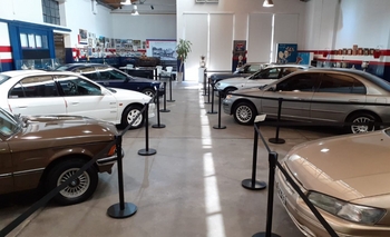 Imagen de la nota: Quedó inaugurada la muestra de “Autos Importados”