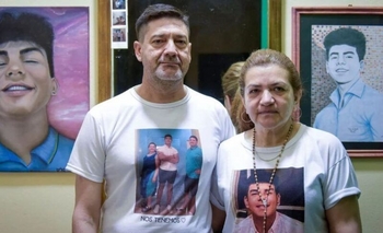 El dolor de los padres de Fernando Báez Sosa en la audiencia Imagen de la nota: El dolor de los padres de Fernando Báez Sosa en la audiencia