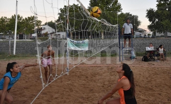 Imagen de la nota: Vuelve el Torneo de Beach Vóley de Racing A. Club