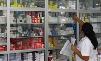 Imagen de la nota: Farmacéuticos advierten: “en ningún lugar” el precio de los medicamentos es libre
