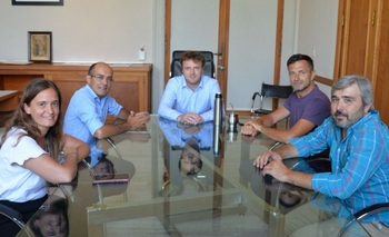 Wesner se reunió con el intendente de Bolívar para analizar los sistemas de salud Imagen de la nota: Wesner se reunió con el intendente de Bolívar para analizar los sistemas de salud