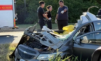 Imagen de la nota: Ruta 6: auto que corría una picada perdió el control, se cruzó de carril y mató a una mujer