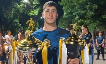 Imagen de la nota: Valentín Manolio otra vez campeón con Viamonte F.C.