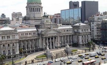 Imagen de la nota: El Gobierno oficializó la inclusión de la baja de la edad de imputabilidad en las sesiones extraordinarias