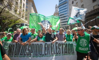 Imagen de la nota: Estatales confirman un paro general para el día en que se vote la reforma laboral de Milei