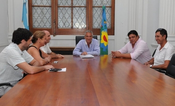 Imagen de la nota: La ayuda escolar a municipales será de 1700 pesos en dos cuotas