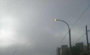 Imagen de la nota: Quejas y argumentos del por qué de las luces prendidas de día