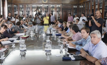 Imagen de la nota: Docentes bonaerenses rechazaron la oferta del 24,1% de aumento en tres pagos