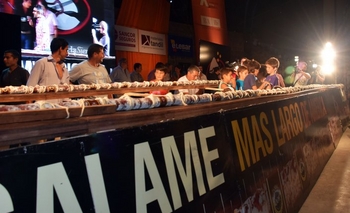 Imagen de la nota: Tandil tiene el salamín más largo de América