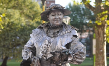 Imagen de la nota: El encuentro de Estatuas Vivientes vuelve a la Ciudad