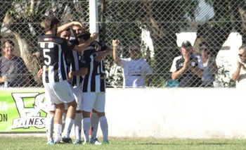 Imagen de la nota: Estudiantes ganó y quedó a un punto de clasificar