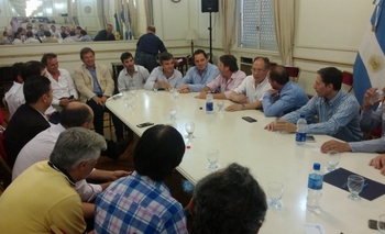 Imagen de la nota: Vitale estará en la firma y ratificación del Pacto de San Antonio de Padua