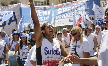 Imagen de la nota: Hubo acuerdo en Provincia y el lunes los docentes comienzan las clases