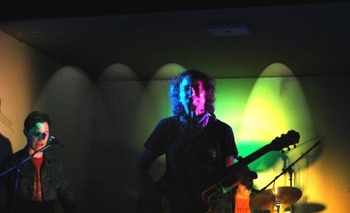 Imagen de la nota: Calamaro creó con su música un clima mágico y vibrante