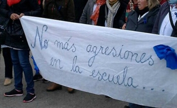 Imagen de la nota: Nueva Norma: castigarán a padres que agredan a docentes en Provincia