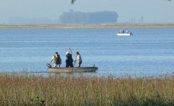 Imagen de la nota: Buscan repoblar de pejerreyes a lagunas bonaerenses