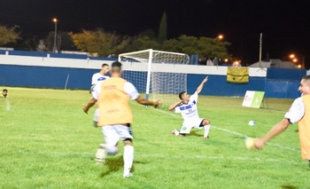 Imagen de la nota: Agónico triunfo de Racing en Olavarría, derrota de Embajadores en Azul