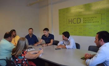 Imagen de la nota: Aguilera y Concejales del HCD con el Sindicato de Guardavidas