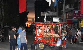 Imagen de la nota: Intensa actividad eléctrica y tormenta en la ciudad